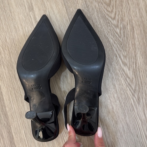 ASOS DESIGN Simmer slingback stiletto mid shoes in black - Picture 9 of 11